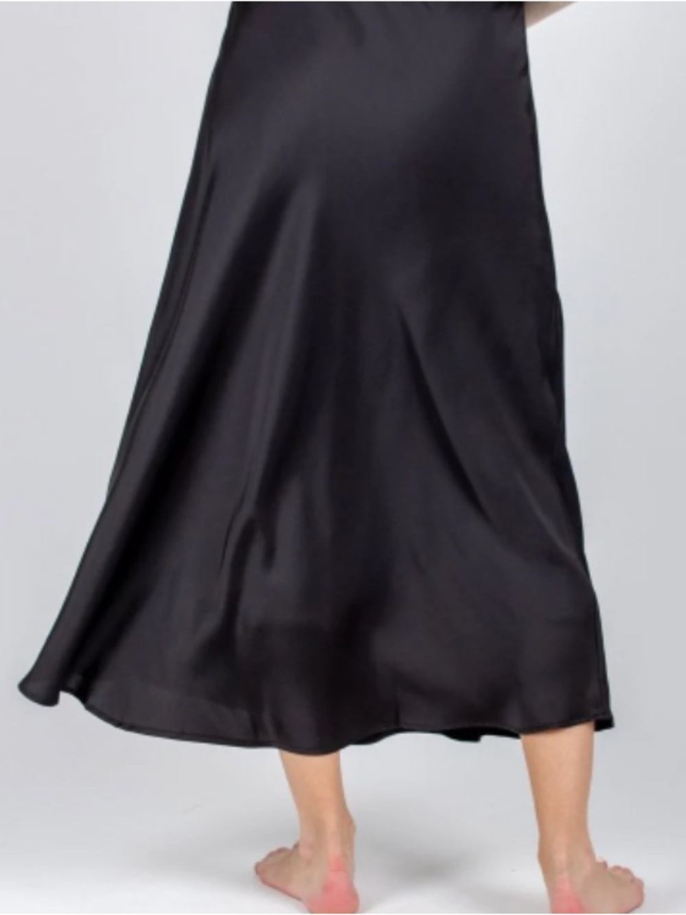Rozae Nicols Black Silk Midi Skirt - gently used, size M